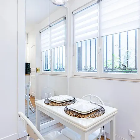 Guestready - Charming In The Lively 13th Lägenhet